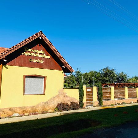 Borostyan Apartmanhaz Morahalom Bagian luar foto