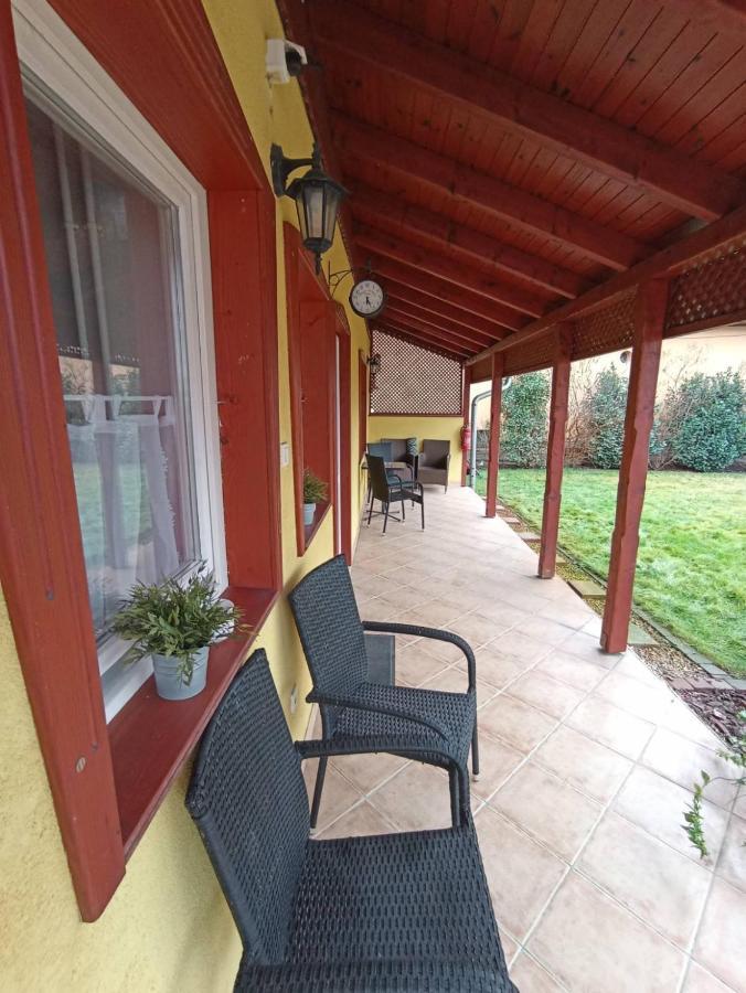 Borostyan Apartmanhaz Morahalom Bagian luar foto