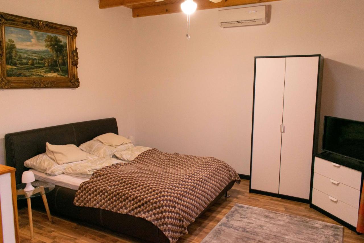 Borostyan Apartmanhaz Morahalom Bagian luar foto