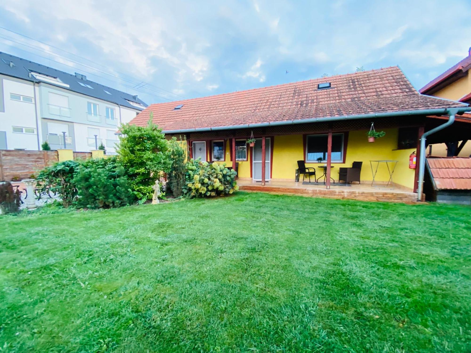 Borostyan Apartmanhaz Morahalom Bagian luar foto