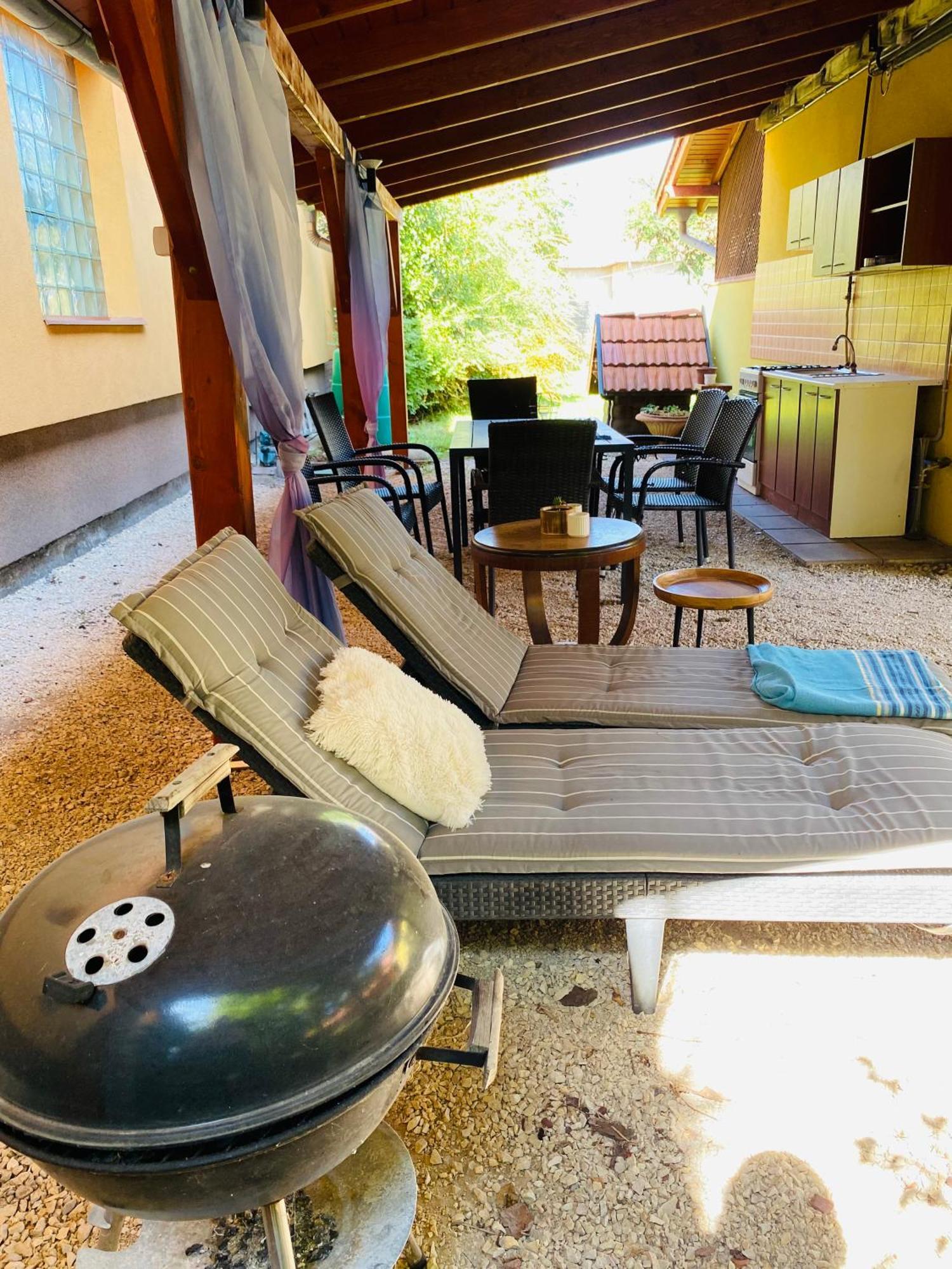 Borostyan Apartmanhaz Morahalom Bagian luar foto
