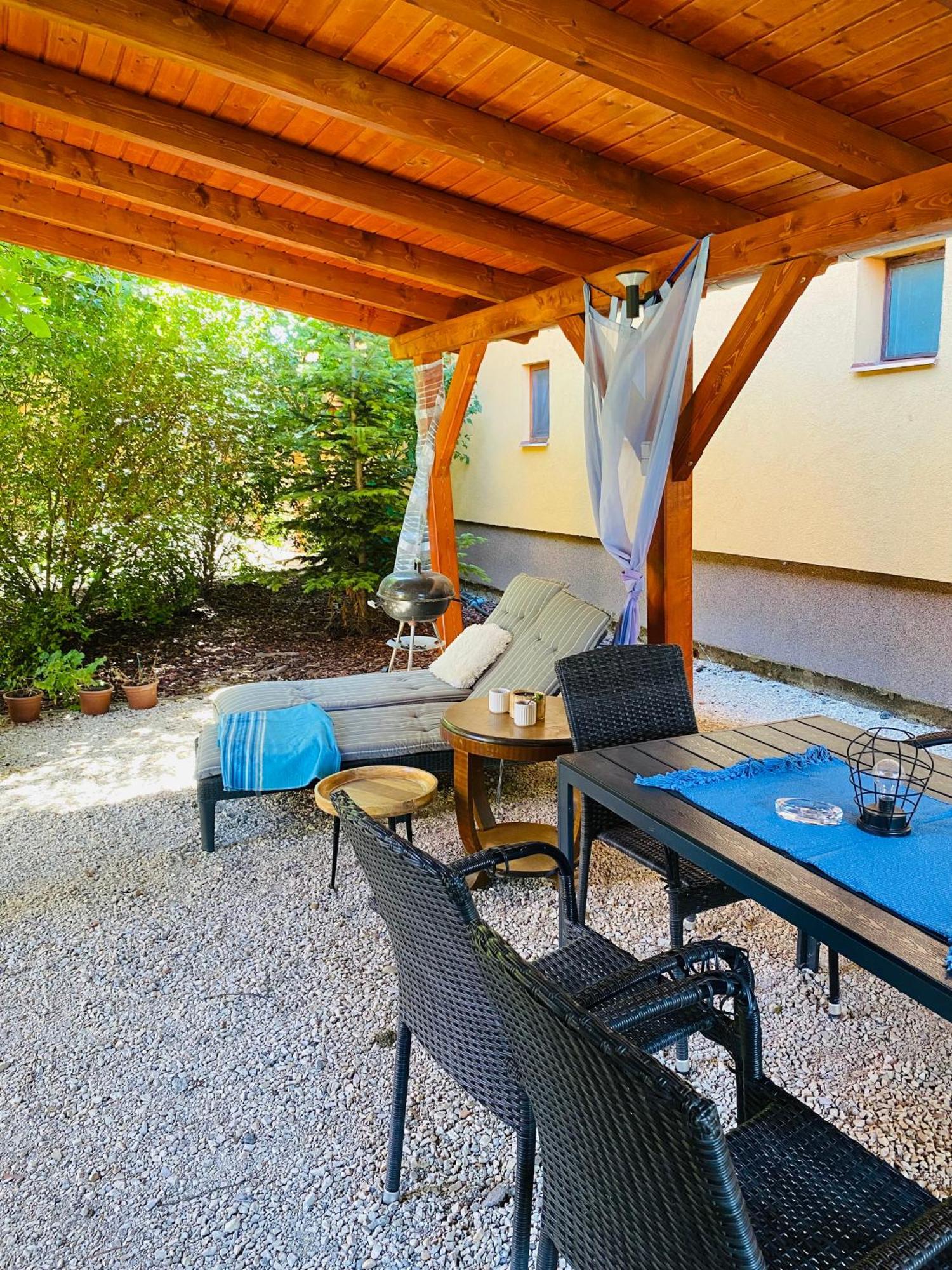 Borostyan Apartmanhaz Morahalom Bagian luar foto